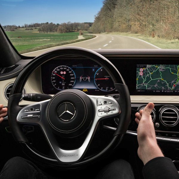 Mercedes,автомобиль,дрон,беспилотник, Mercedes-Benz создает автомобили, которые знают дорогу лучше, чем водитель